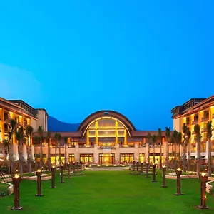 Resort The St. Regis Yalong Bay