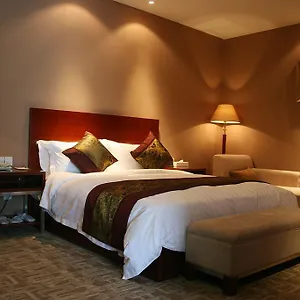 Cypress Garden Hotel